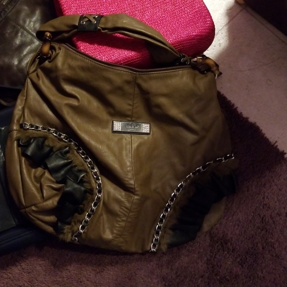 purses - Picture 4 of 7